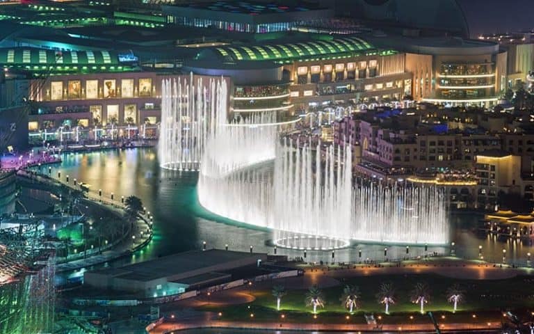 10 Fun Things to Do in Dubai with Kids 1 dubai-fountain-show (1)