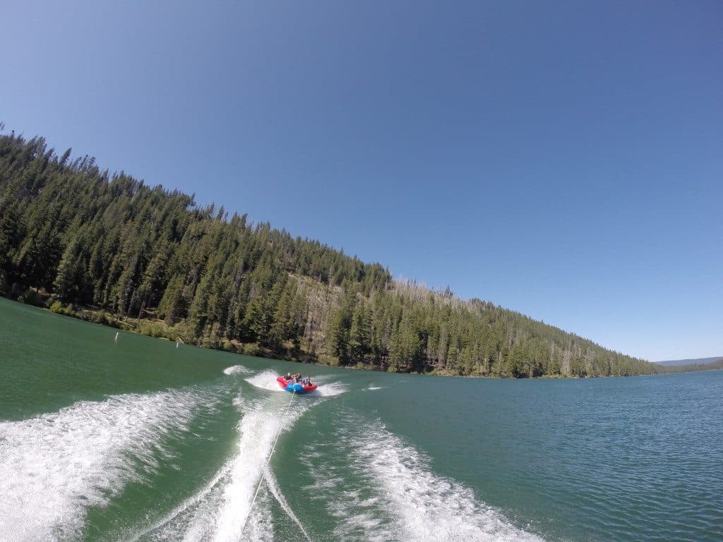 boating on Suttle Lake