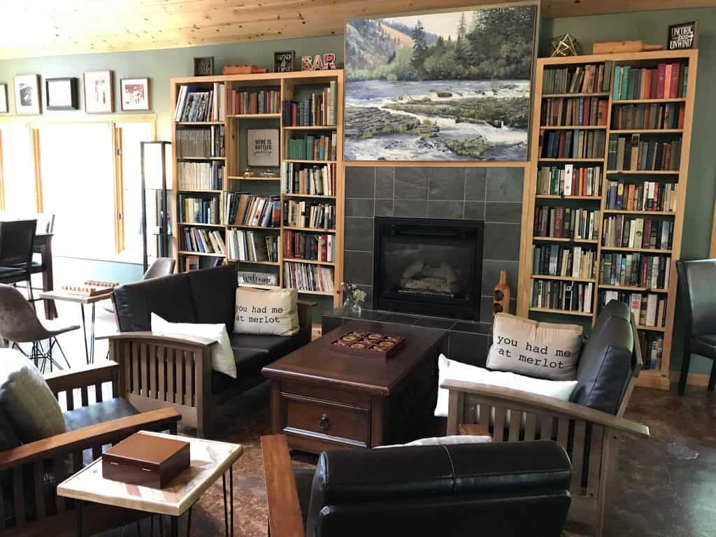 The Ultimate Southern Oregon Road Trip - 9 Day Itinerary 4 Steamboat Inn