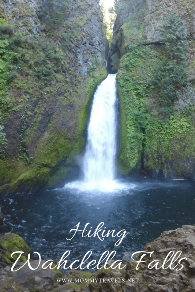 Hiking Wahclella Falls a kid friendly hike in the Scenic Columbia Gorge area of Oregon